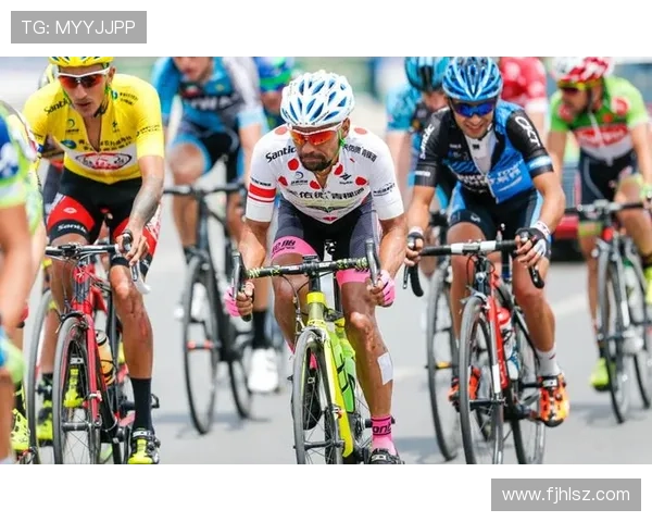 成都篮球队在洲际杯积分榜中以97分稳居第一名展现强劲实力