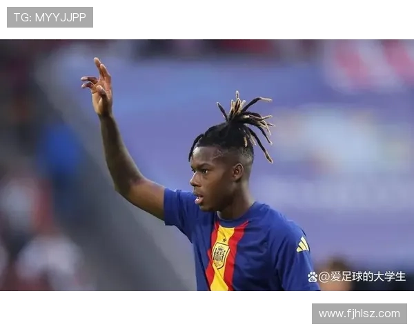 最理智的足球明星如何在赛场与生活中保持冷静与智慧的平衡