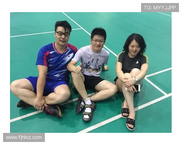 武汉羽毛球队与西安羽毛球队赛后战术分析与复盘探讨