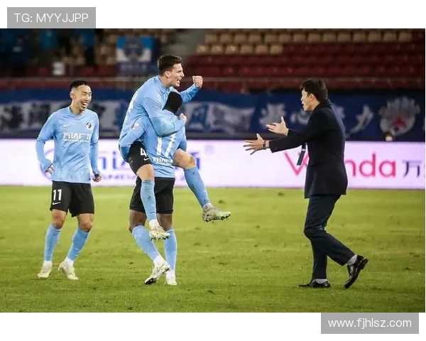 成都足球队选拔赛背后的拼搏故事与荣耀之路 成都足球队选拔赛背后的拼搏故事与荣耀之路