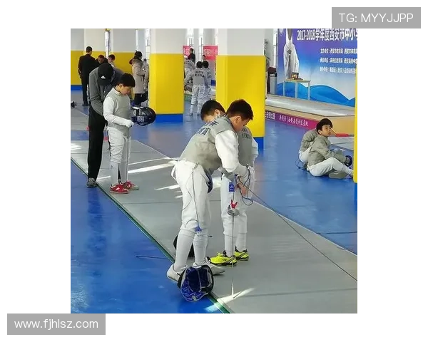 西安羽毛球队在全国耐力排行榜中荣获第二名展现出强劲实力与团队精神