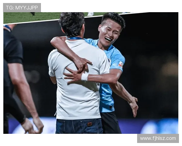 黄强专访：从青涩少年到篮球传奇的成长之路回顾